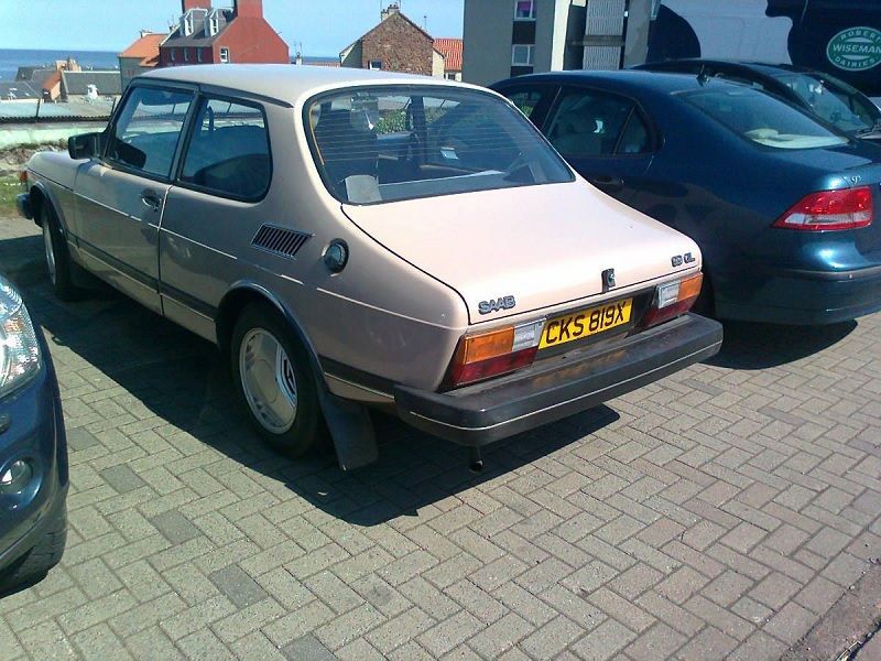 http://i1205.photobucket.com/albums/bb428/JohnSandie/SAAB992_zpsab1db82a.jpg
