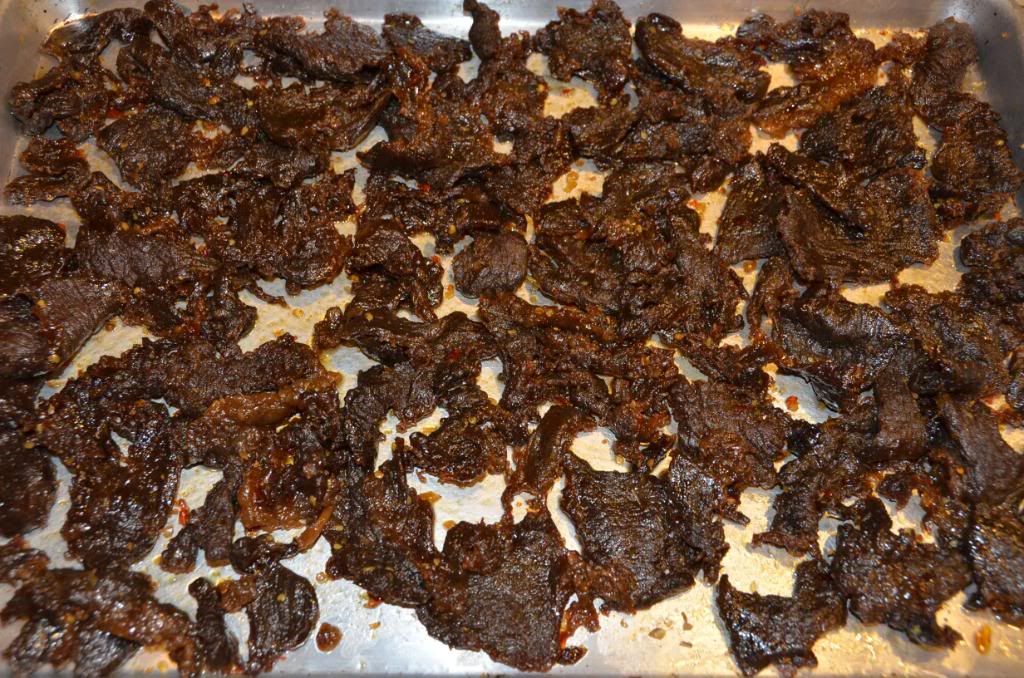 http://i1205.photobucket.com/albums/bb439/camloan04/Beef%20jerkey/DSC_2956.jpg?t=1325646540